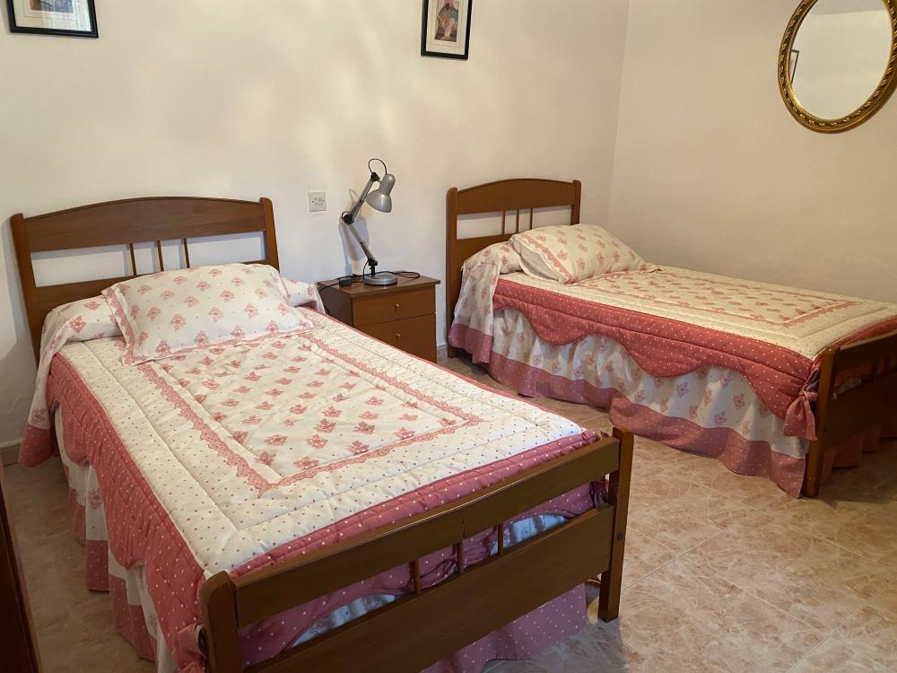  te koop twee-onder-een-kapwoning Alfarnatejo Axarquía 12