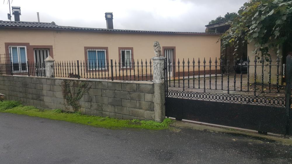  te koop huis Carracedo Ourense 1