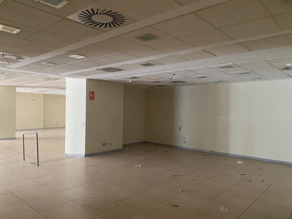  te koop bedrijfsruimte Ronda Vega De Granada 2