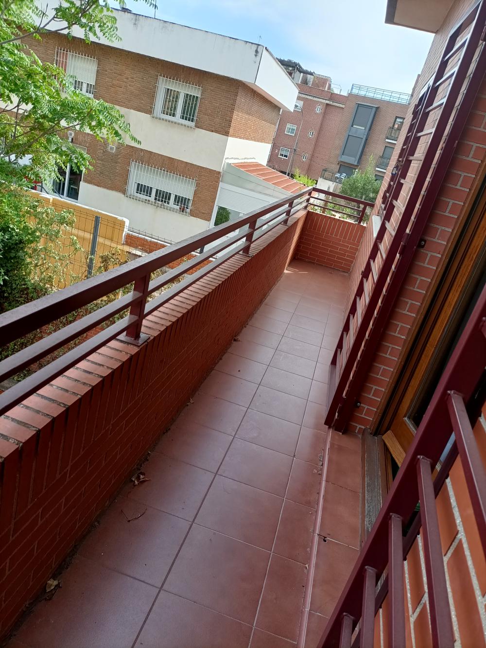  te koop twee-onder-een-kapwoning Ciudad Lineal-Colina Madrid Capital 18