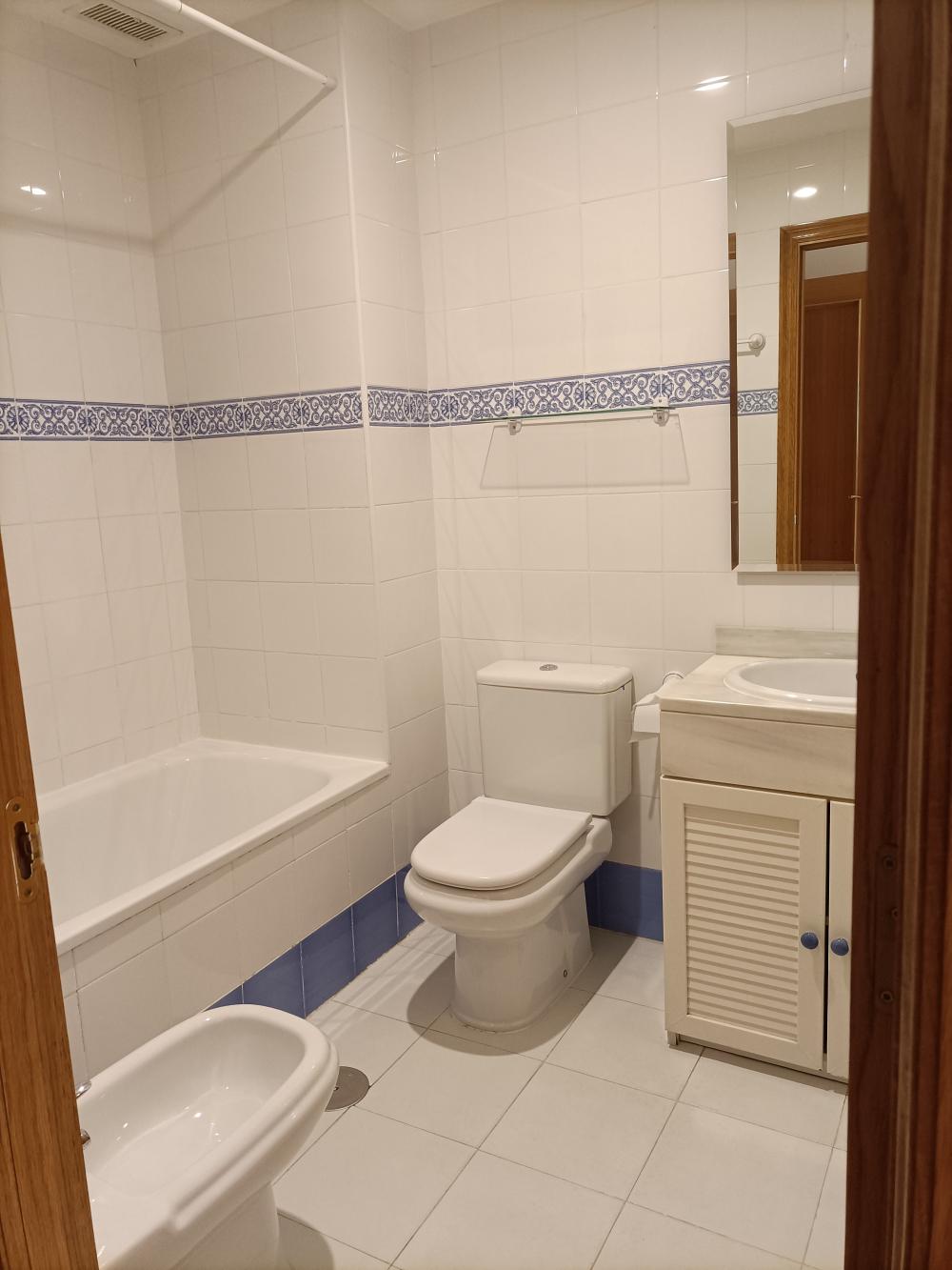  te koop twee-onder-een-kapwoning Ciudad Lineal-Colina Madrid Capital 19