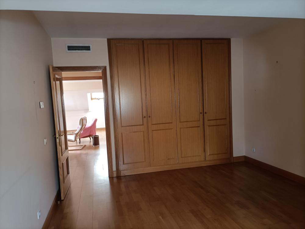  te koop twee-onder-een-kapwoning Ciudad Lineal-Colina Madrid Capital 33