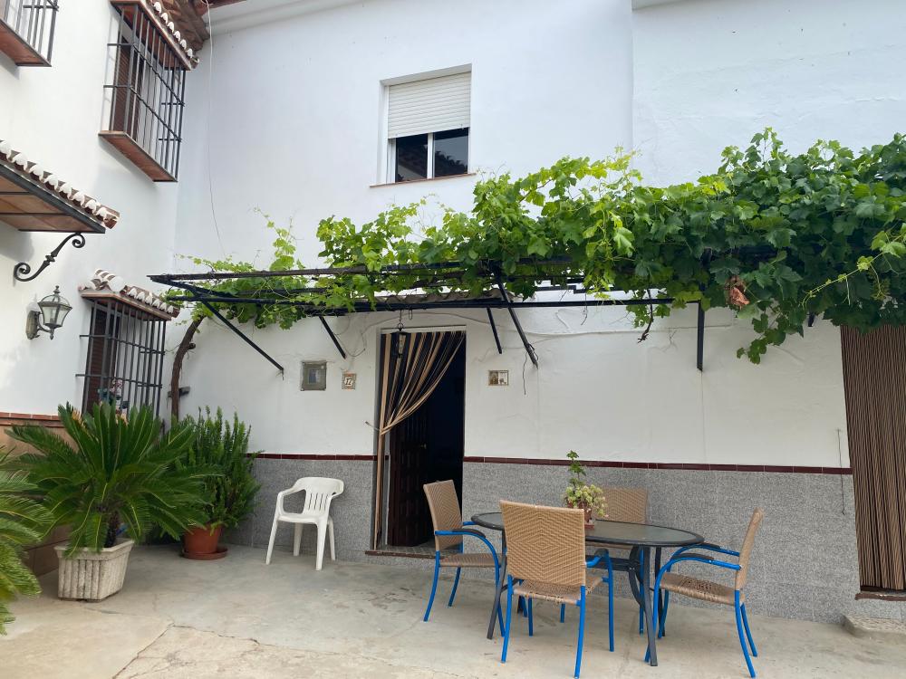  te koop twee-onder-een-kapwoning Alfarnatejo Axarquía 2