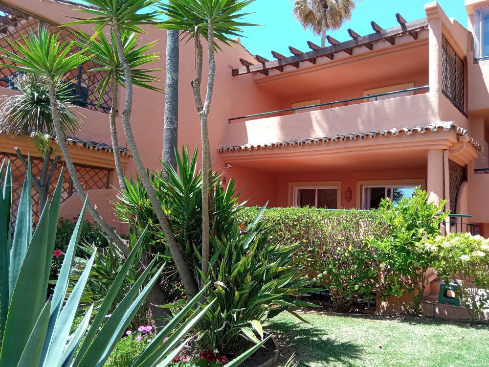  te koop rijtjeshuis Estepona Costa Del Sol Occidental 2