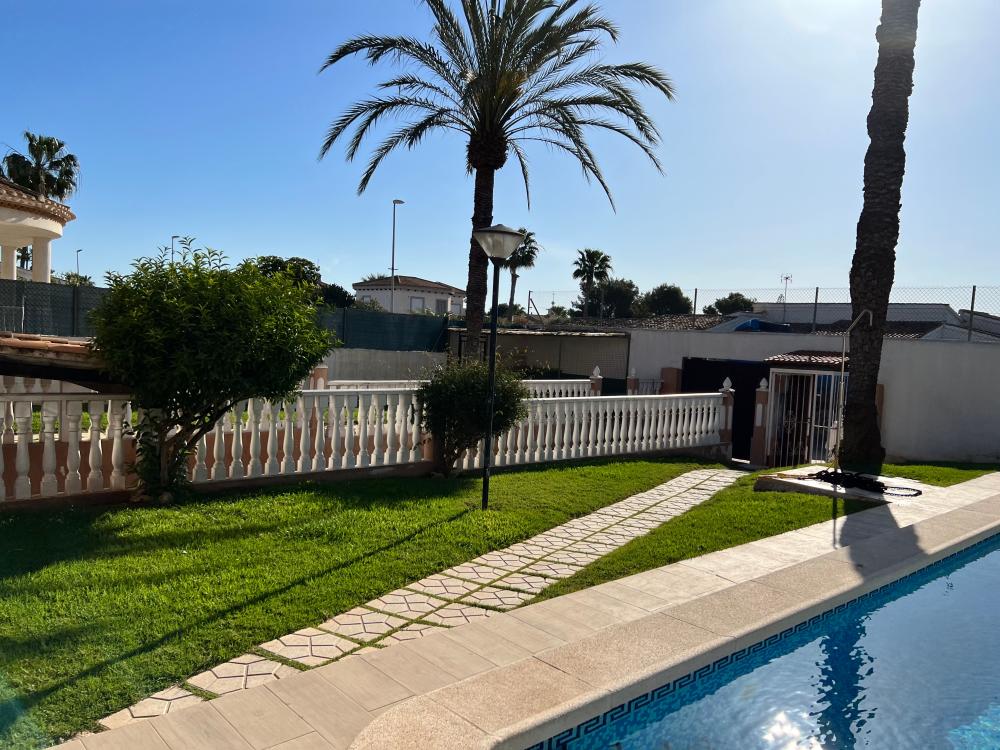  te koop villa Orihuela Costa Baix Segura 50