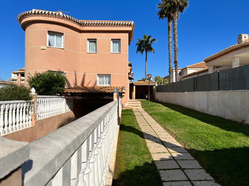  te koop villa Orihuela Costa Baix Segura 23