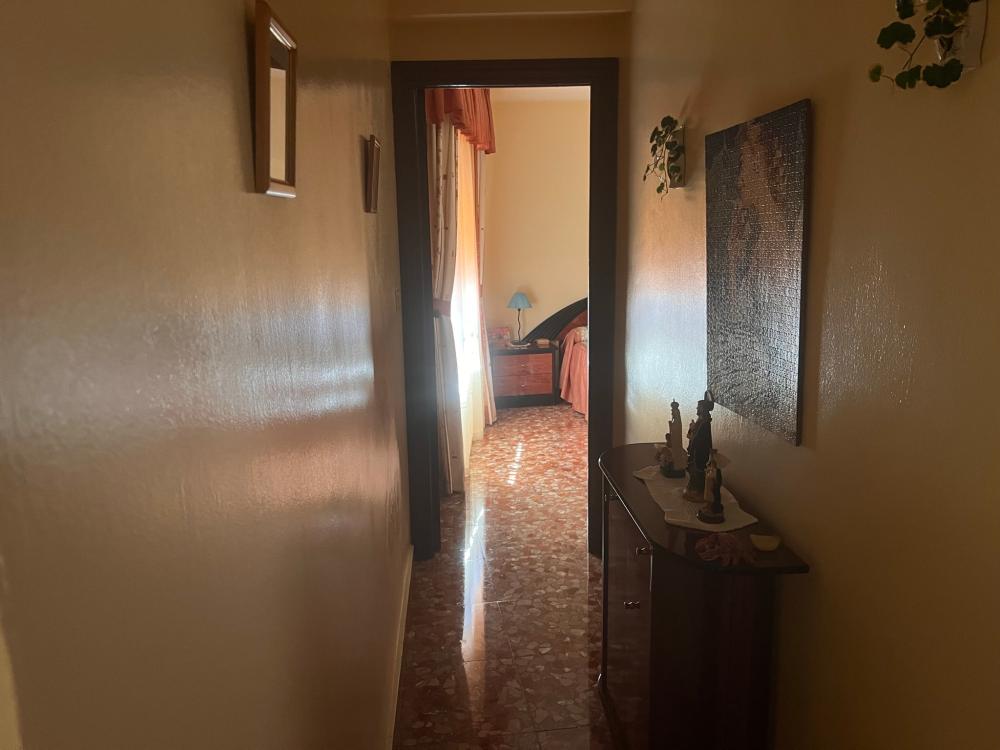  te koop huis Tozar Loja 16