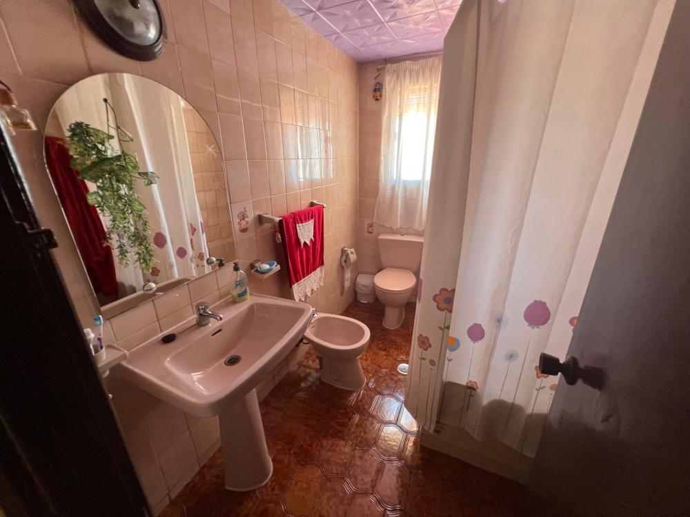  te koop huis Tozar Loja 19