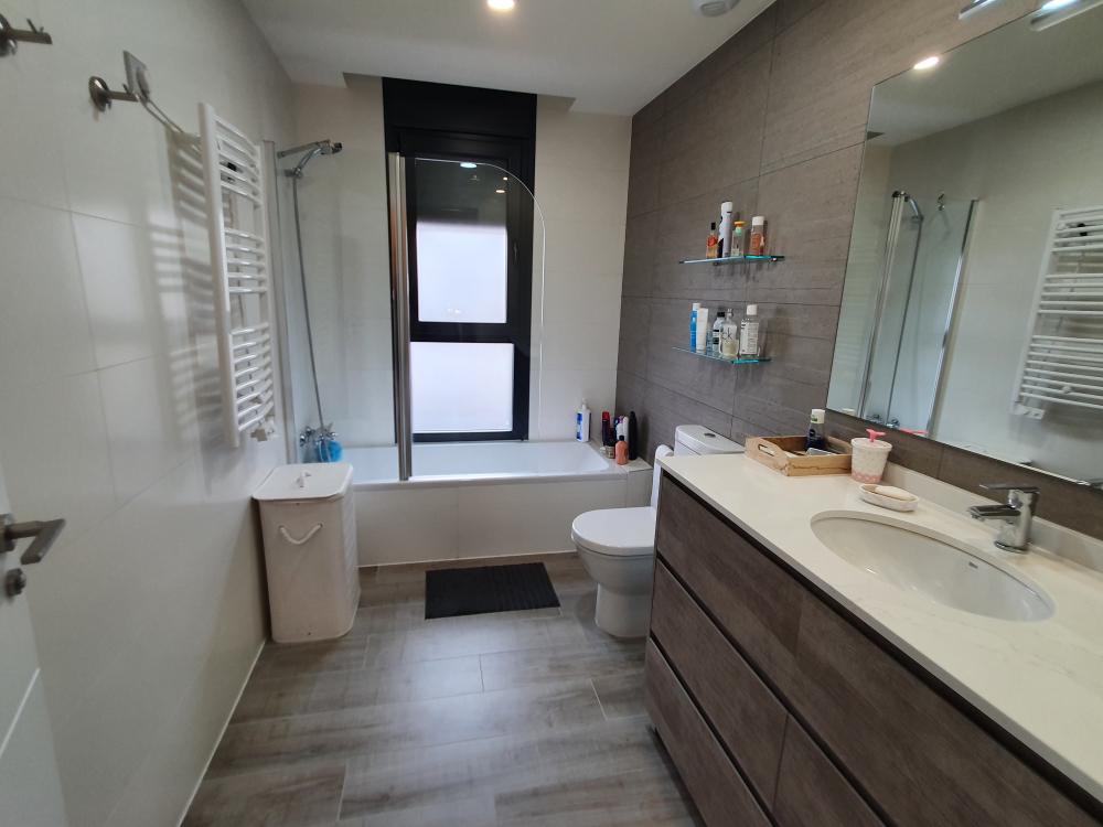  te koop twee-onder-een-kapwoning Boadilla Del Monte Cuenca Del Guadarrama 31