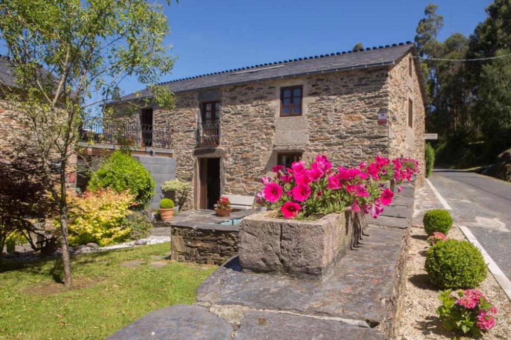  te koop hotel Monfero Eume 7