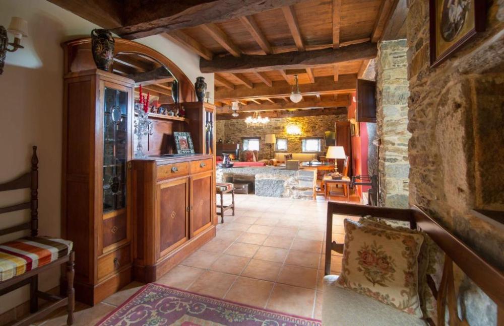  te koop hotel Monfero Eume 13