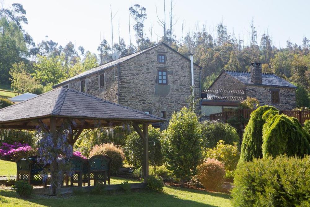  te koop hotel Monfero Eume 2