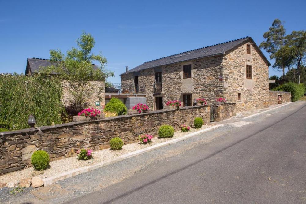  te koop hotel Monfero Eume 5
