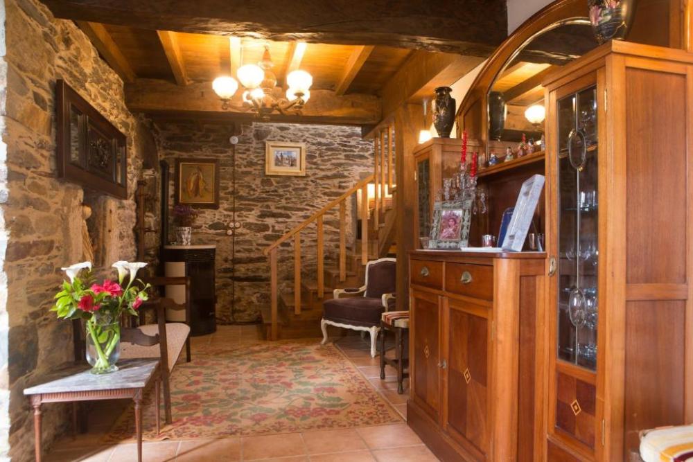  te koop hotel Monfero Eume 11