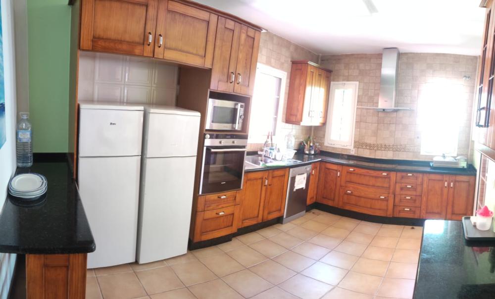  te koop twee-onder-een-kapwoning Radazul Bajo Zona Metropolitana 13