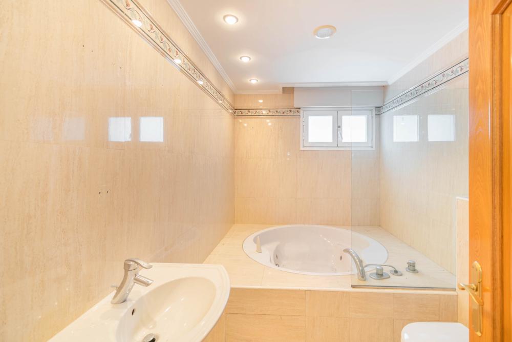  te koop villa Gorráiz Pamplona 30