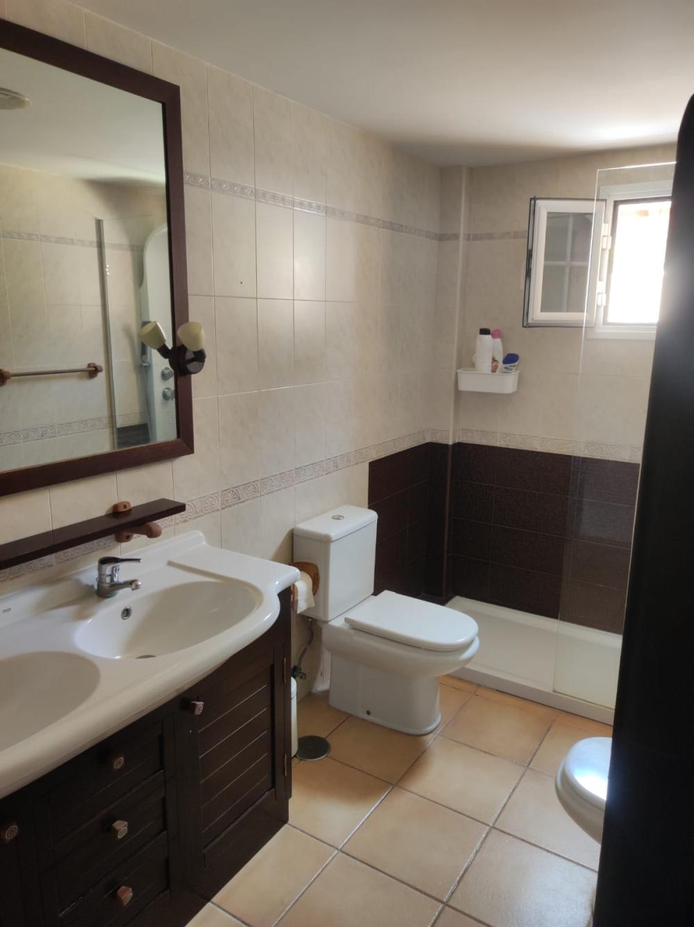  te koop twee-onder-een-kapwoning Radazul Bajo Zona Metropolitana 12