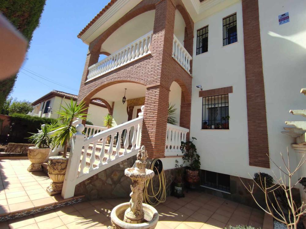 te koop villa Otura Vega De Granada 2