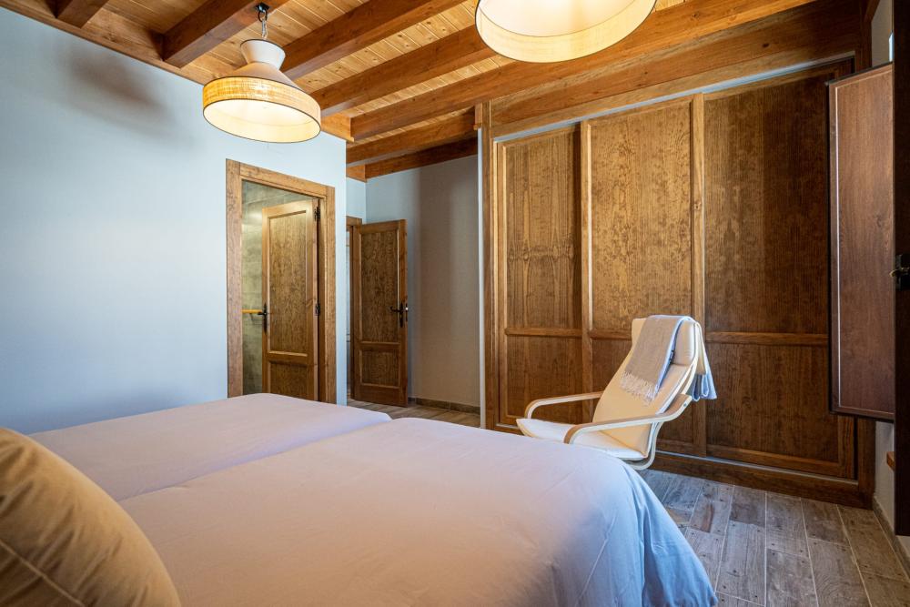  te koop huis Sotres Oriente 20