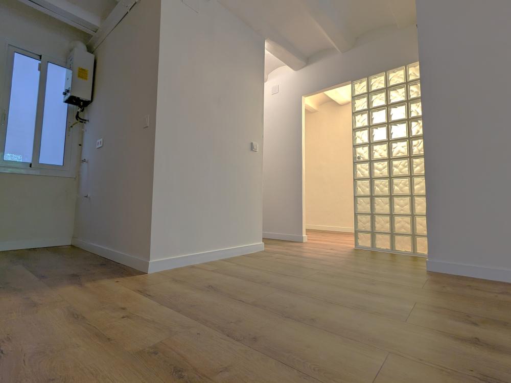  te koop appartement Ciutat Vella-Raval Barcelonès 6