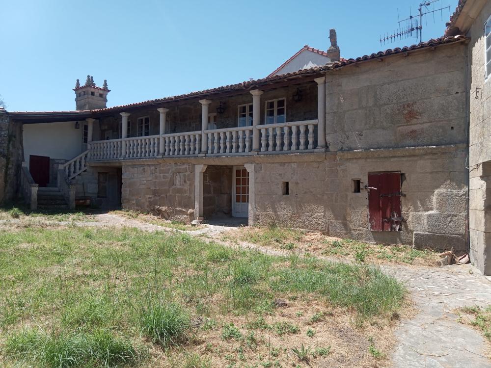  te koop boerderij Guntimil Limia 2