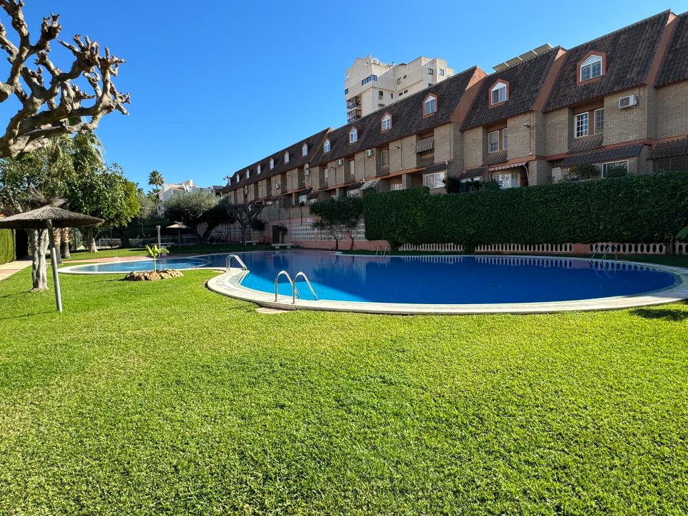  te koop rijtjeshuis Cabo De Las Huertas Alacantí 1