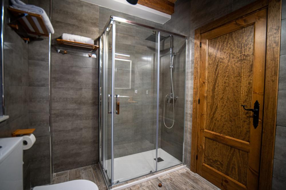  te koop huis Sotres Oriente 25
