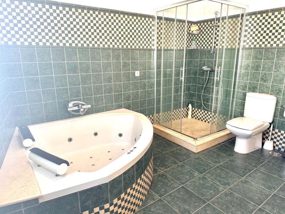  te koop twee-onder-een-kapwoning Ojén Sierra De Las Nieves 57