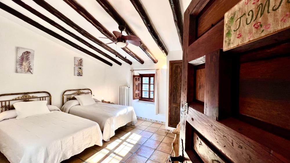  te koop villa Biar Alt Vinalopó 47