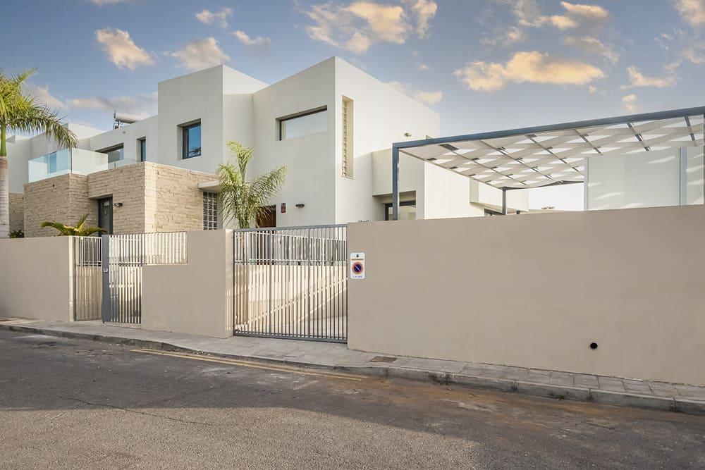  te koop villa La Caleta Zona Sur 22