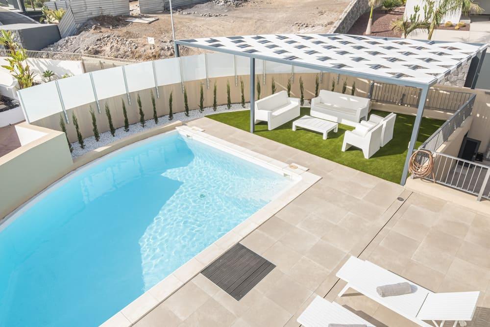  te koop villa La Caleta Zona Sur 2