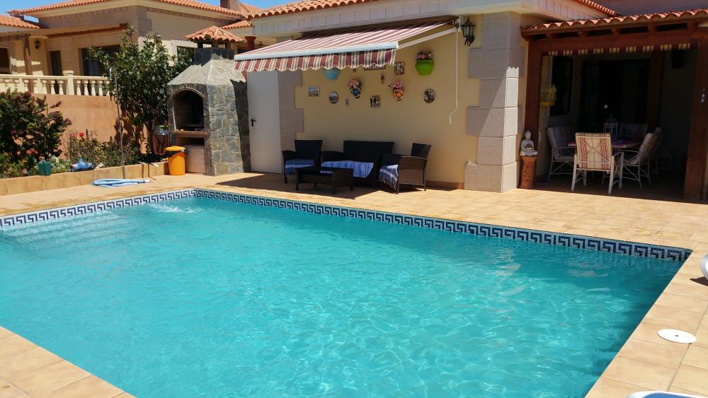  te koop villa Triquivijate Antigua 2