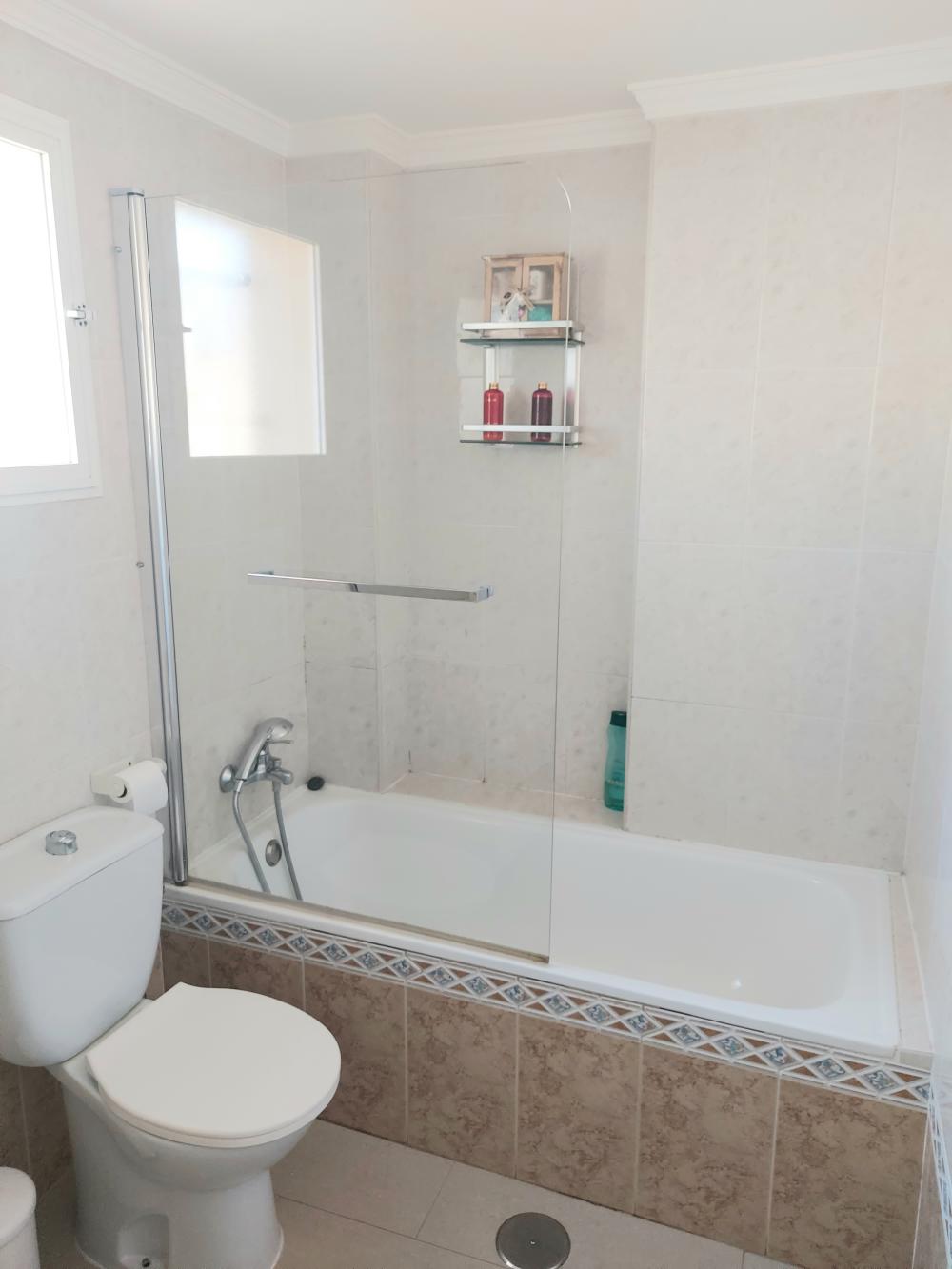  te koop twee-onder-een-kapwoning Chilches Axarquía 14