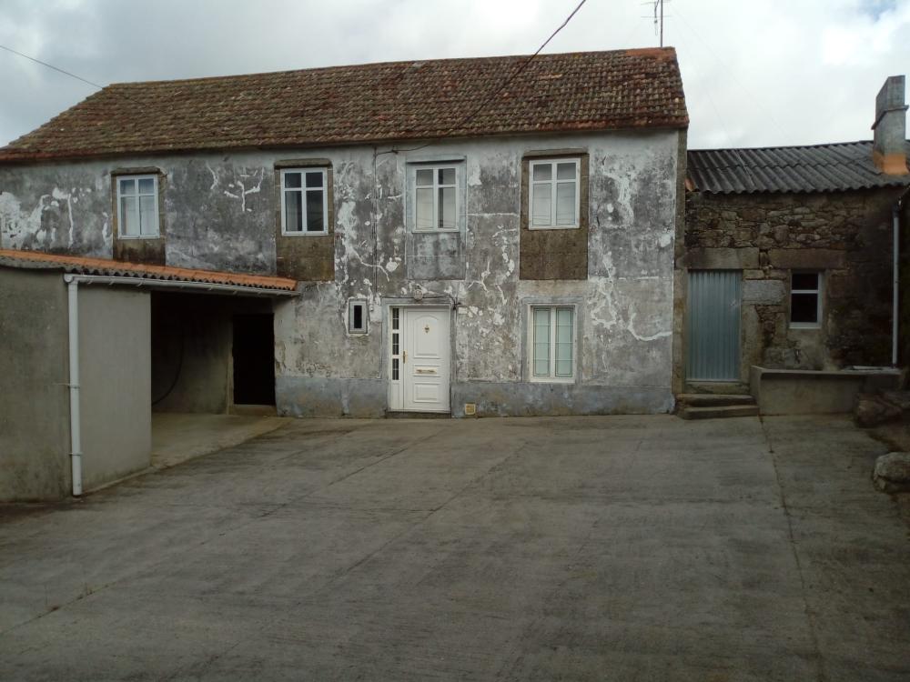  te koop huis Oleiros Barbanza 2