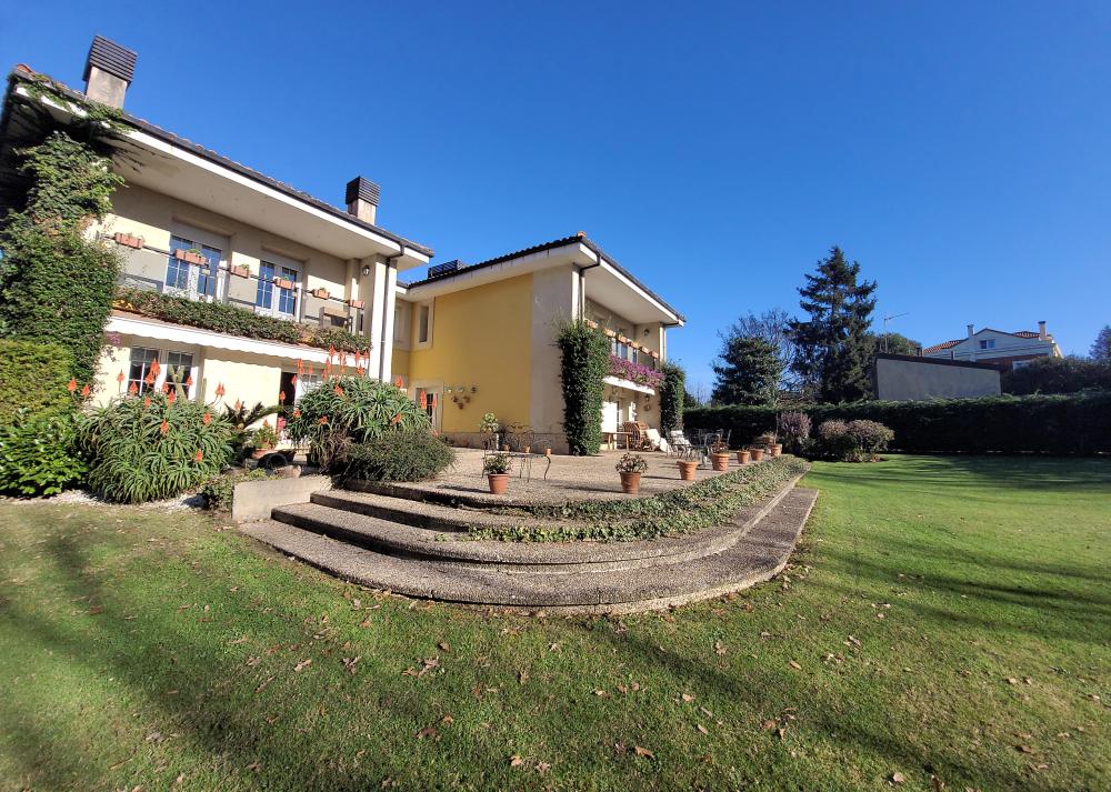 te koop villa El Bibio Gijón 4