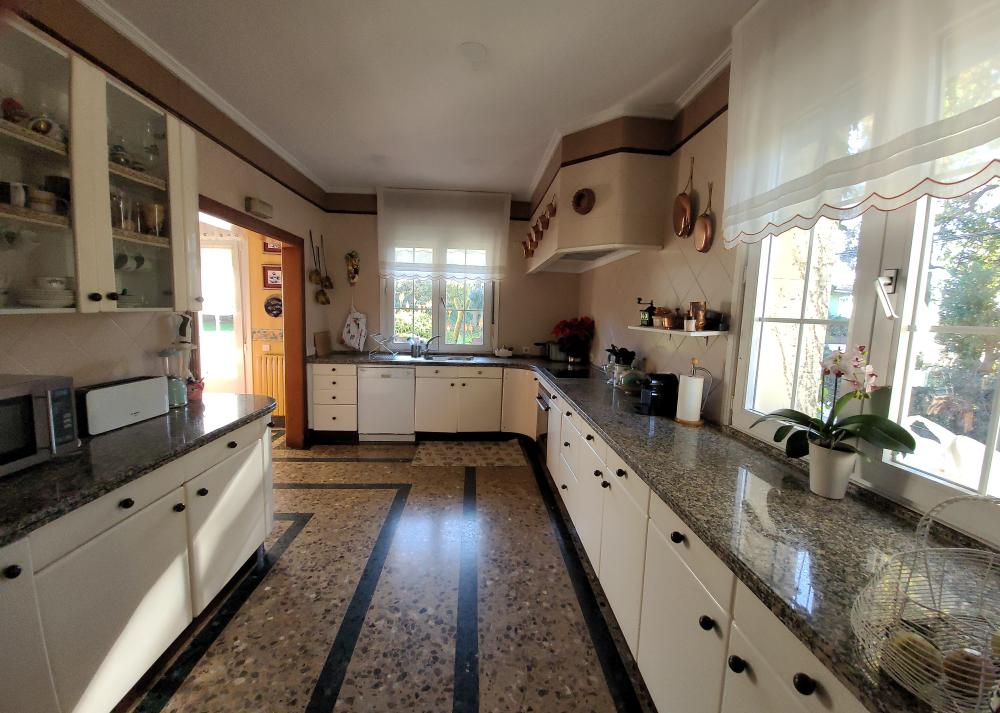  te koop villa El Bibio Gijón 12