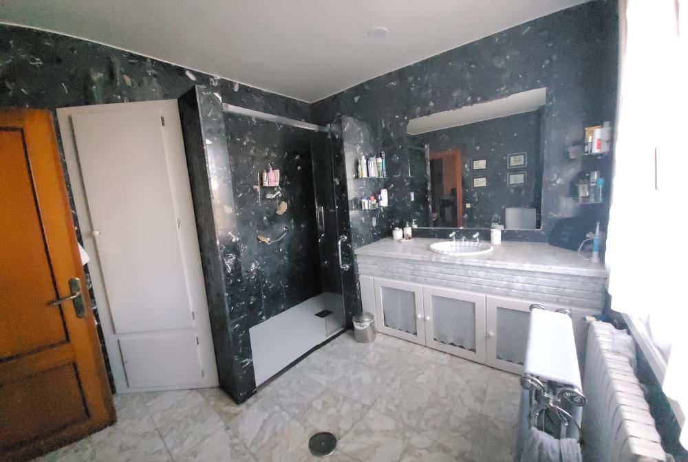  te koop villa El Bibio Gijón 18