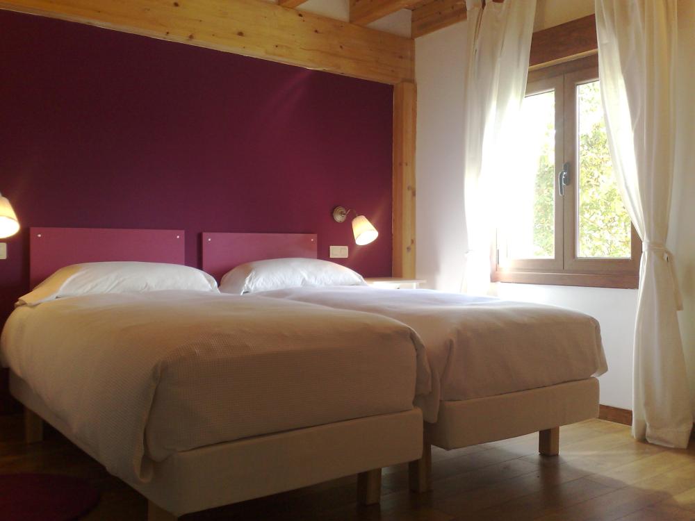  te koop hotel Obécuri Ebro 11