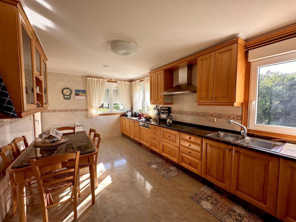  te koop huis A Barcia Santiago 3