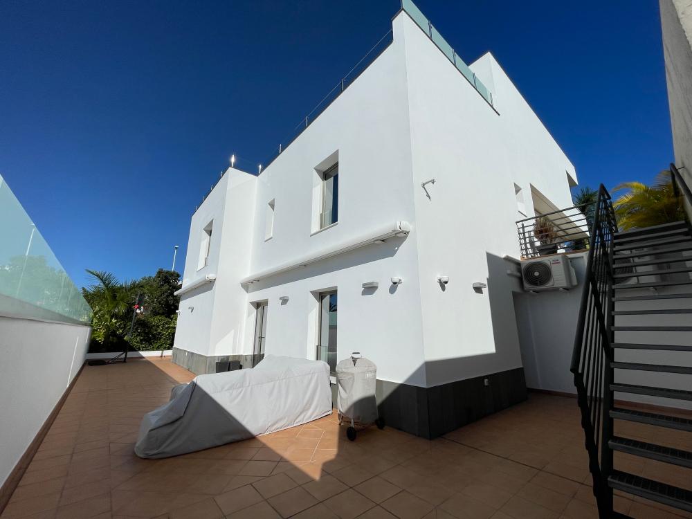  te koop villa El Durazno Zona Norte 30