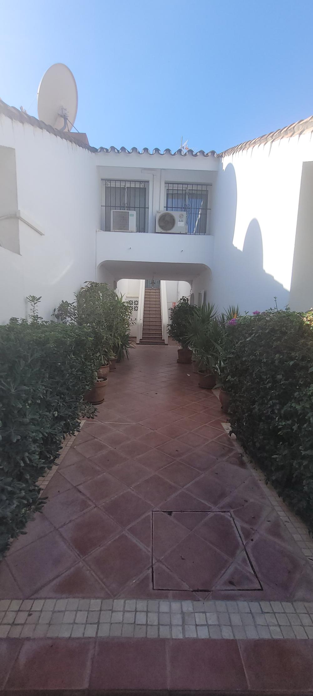  te koop rijtjeshuis Nueva Andalucía Costa Del Sol Occidental 23