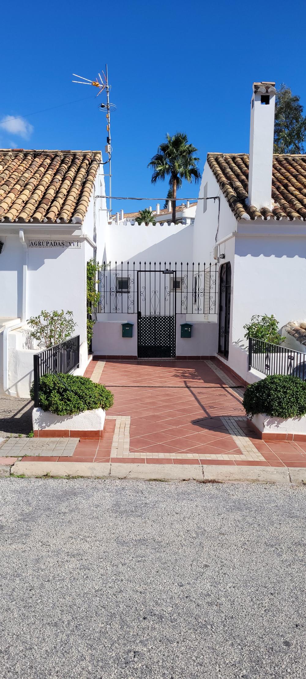  te koop rijtjeshuis Nueva Andalucía Costa Del Sol Occidental 32