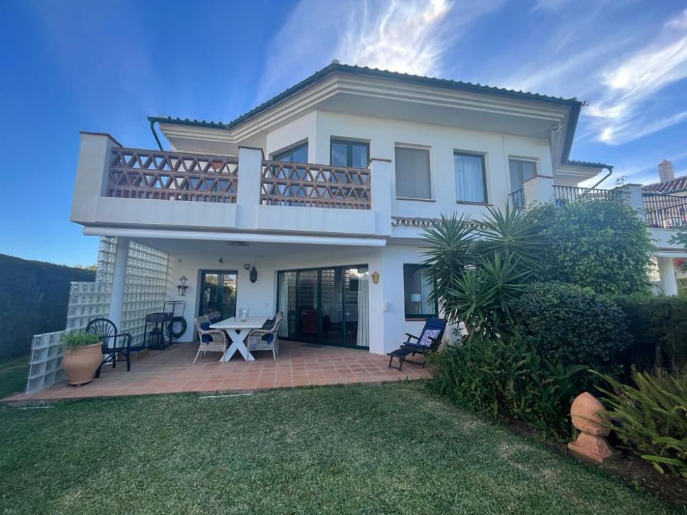  te koop twee-onder-een-kapwoning Calahonda Costa Del Sol Occidental 5