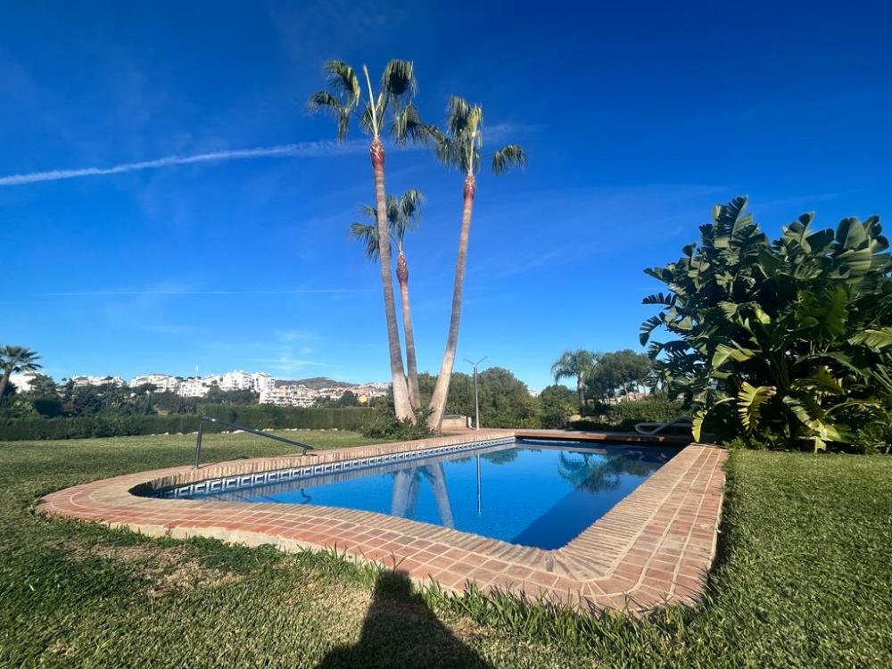  te koop twee-onder-een-kapwoning Calahonda Costa Del Sol Occidental 7