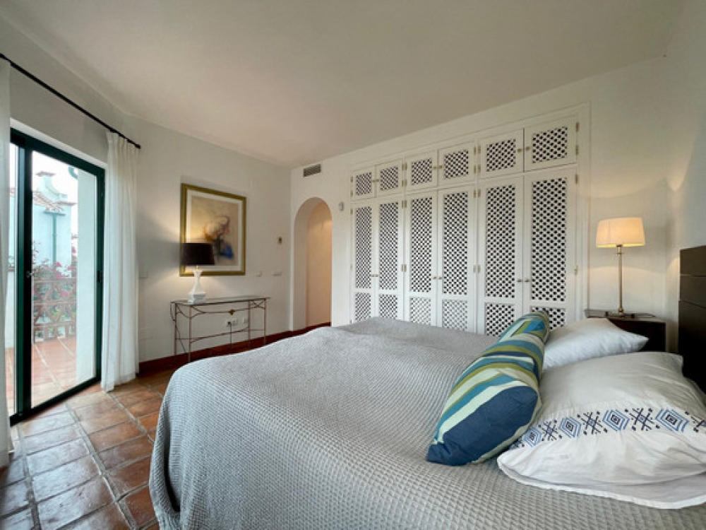  te koop twee-onder-een-kapwoning Calahonda Costa Del Sol Occidental 30