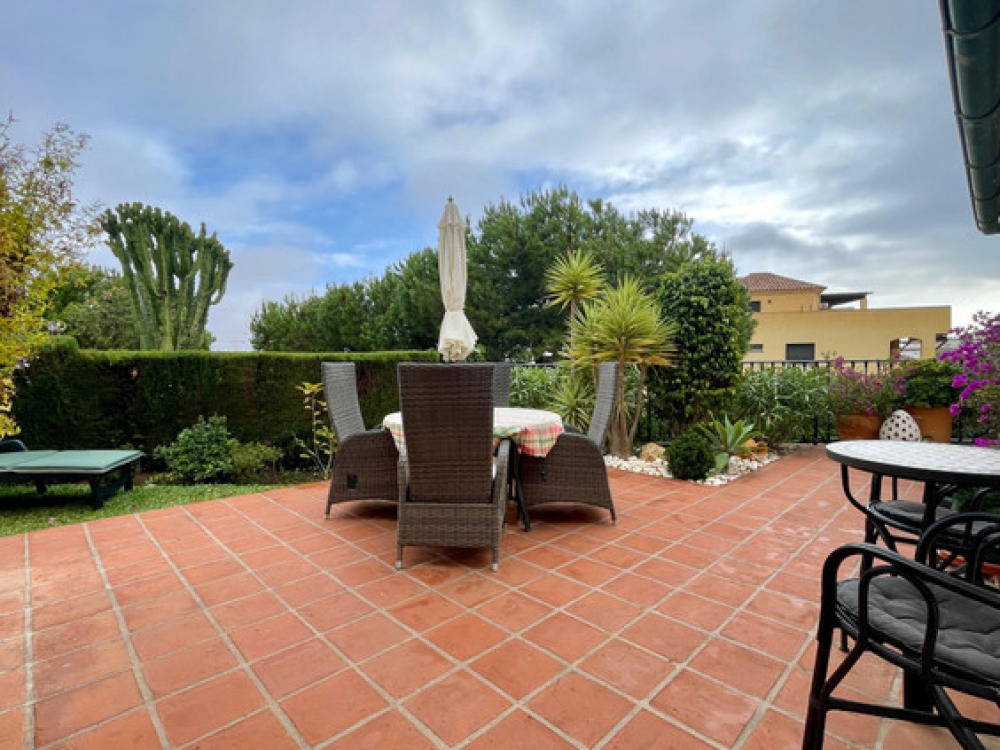  te koop twee-onder-een-kapwoning Calahonda Costa Del Sol Occidental 38