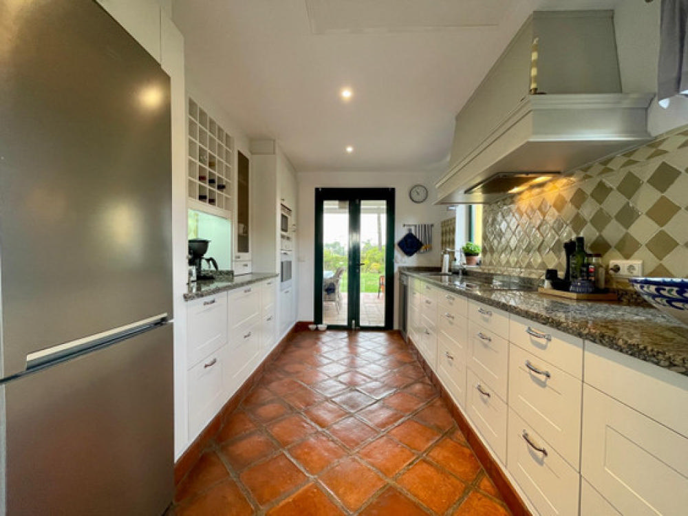  te koop twee-onder-een-kapwoning Calahonda Costa Del Sol Occidental 20
