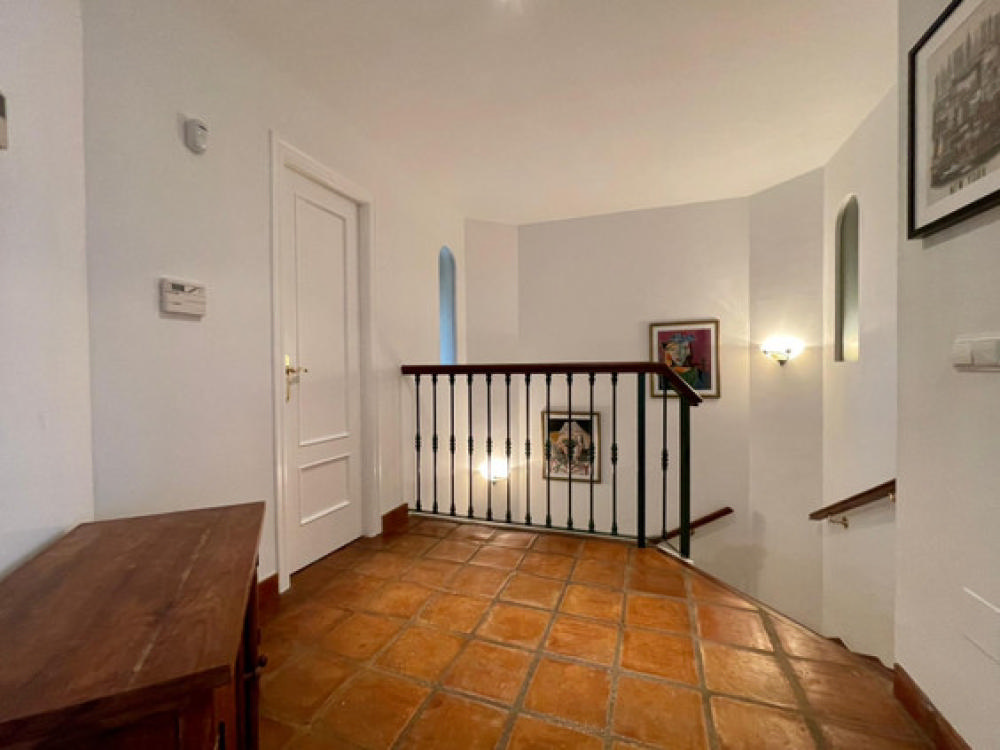  te koop twee-onder-een-kapwoning Calahonda Costa Del Sol Occidental 25
