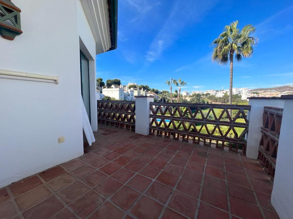  te koop twee-onder-een-kapwoning Calahonda Costa Del Sol Occidental 32