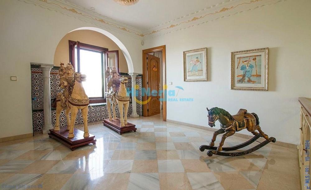  te koop villa Nerja Axarquía 9